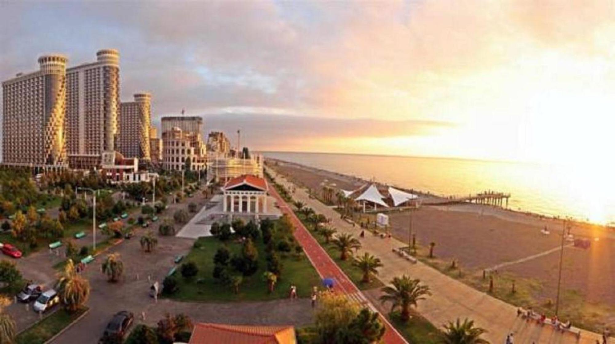 Apart Hotel Black Sea Towers Batumi Exterior foto