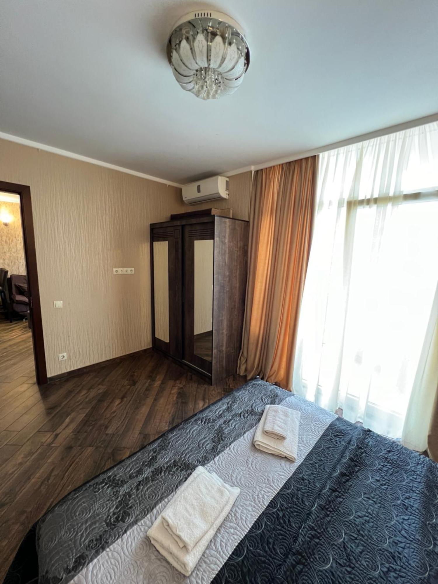 Apart Hotel Black Sea Towers Batumi Exterior foto